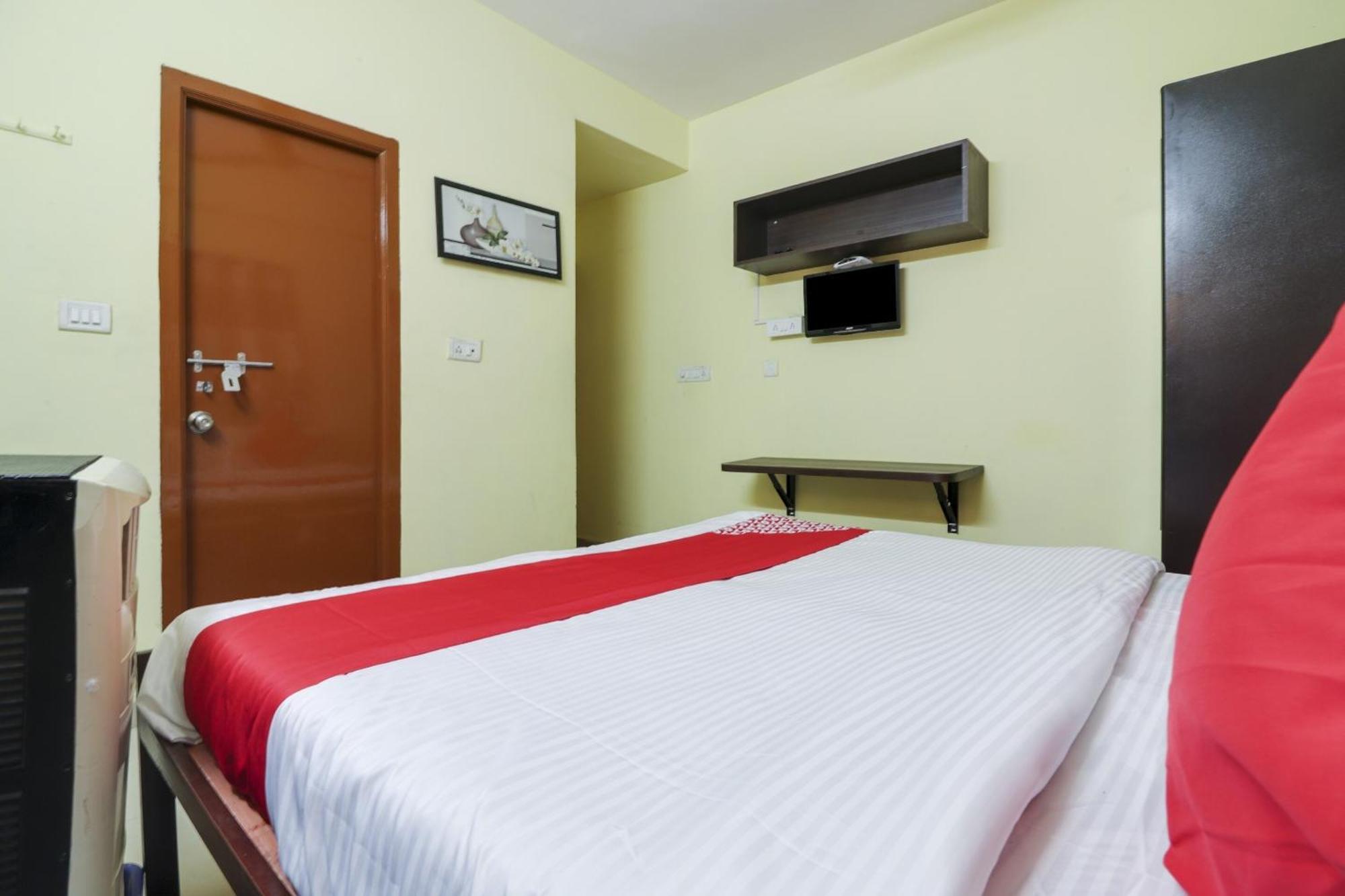 Hotel O Ruby Grand Inn Kondapur  Exteriör bild